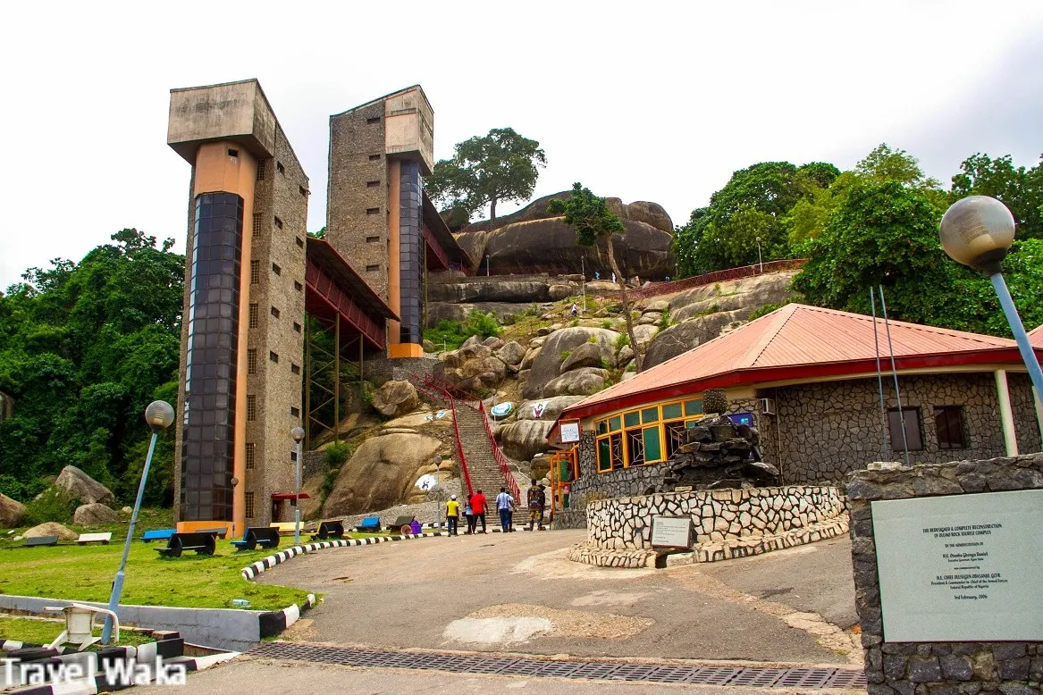 <font style="vertical-align: inherit;"><font style="vertical-align: inherit;">Olumo Rock</font></font>